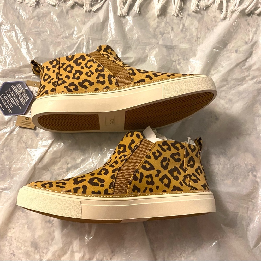 NWT Toms sneakers Bryce Doe Leopard print canvas New in Box SZ 8 - Picture 6 of 16